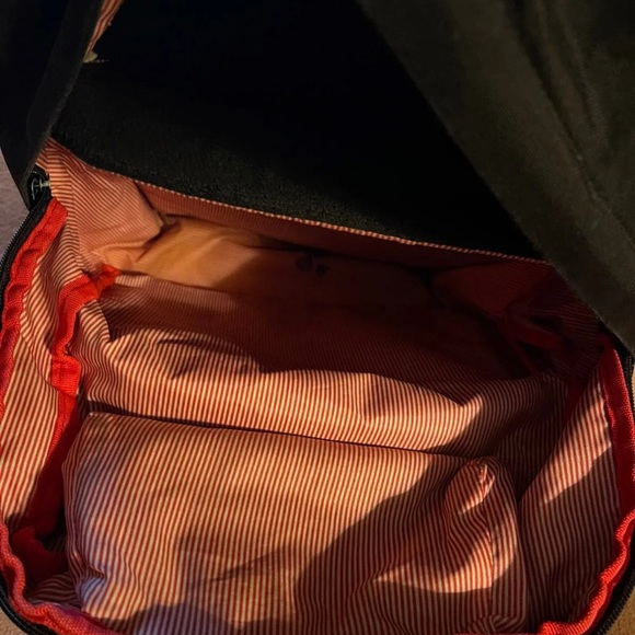 ❗️ SOLD ❗️HERSCHEL POP QUIZ BACKPACK - Picture 5 of 10